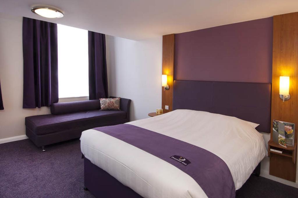 Premier Inn Newcastle Airport South Woolsington Exterior photo